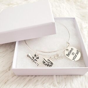 Class of 2022 Graduation Charm Bracelet, Graduation Gift, Senior Graduate